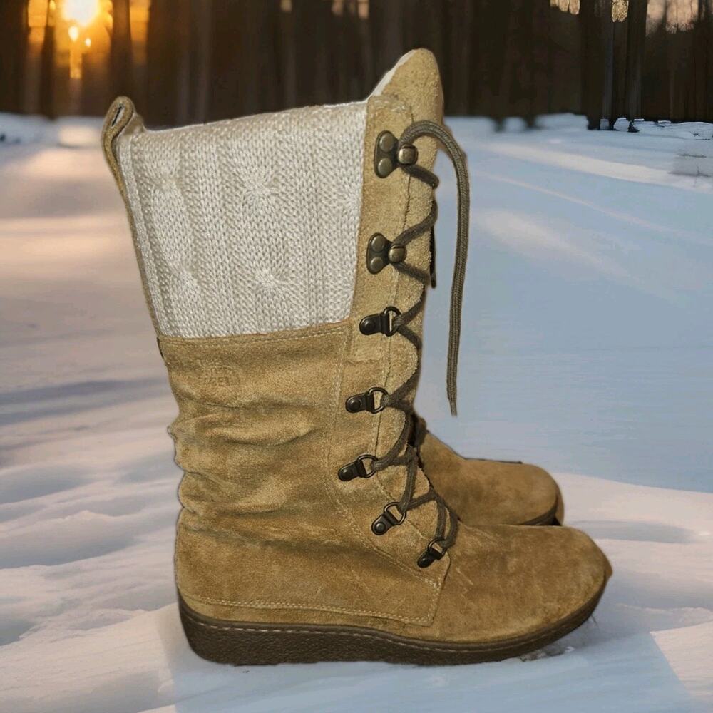 THE NORTH FACE Alycia Suede 200g Insulated Winter Boots Womens size 9.5